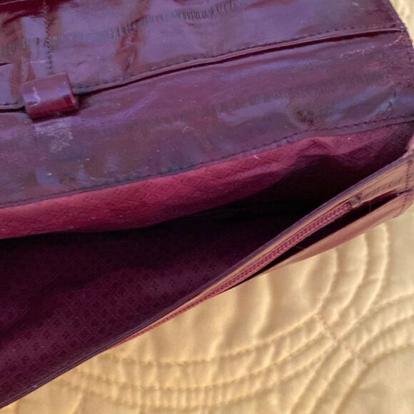 Eel Skin Shoulder Bag and Wallet, Burgundy. - Picture 13 of 15